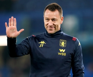 Aston Villa vernedert C-elftal van Liverpool, waarna John Terry met edelmoedig gebaar komt