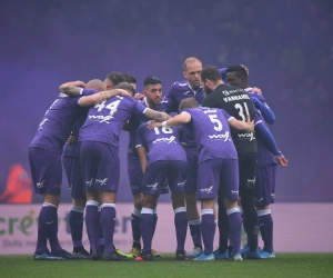 📷 Hier zijn ze dan! Beerschot stelt nieuwe shirts voor van eigen 'Thirteen' voor