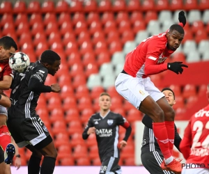 Obbi Oulare maakte eindelijk debuut bij RWDM: "Tijdens wedstrijden tonen hoe hard ik hier al gewerkt heb"