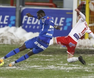 📷 KRC Genk stelde zich vragen over de staat van het veld en speelde de verloren partij tegen Moeskroen onder voorbehoud