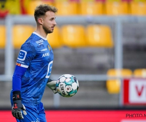 Tegenvaller voor KV Mechelen-doelman, die zich meteen laat opereren