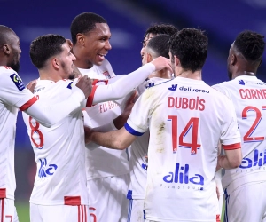 🎥 Fans Lyon moedigen spelers aan in de aanloop naar topper tegen PSG