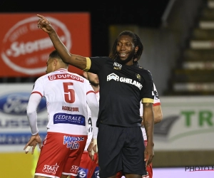 Mbokani weer in vorm en speelt voor nieuw contract: "Geen geheim meer dat Anderlecht geïnformeerd heeft"