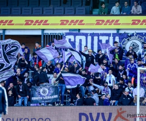 'Spielerei' in het Lotto Park: Beerschot-fan steelt vlag van Anderlecht-fans en bijna zit het spel op de wagen