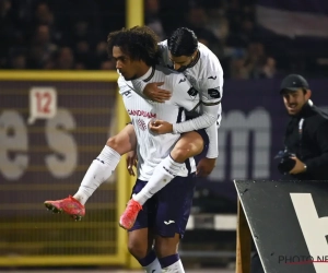 Kompany stuurt zwaar geschut naar La Louvière en Anderlecht maakt er een doelpuntenfestival van