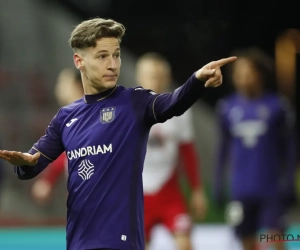 🎥 Anderlecht geeft Yari Verschaeren nieuw rugnummer cadeau