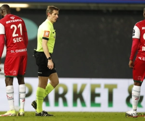 Referee Department past regels VAR weer aan: als het na twee pogingen niet gelukt is, laat de scheidsrechter beslissen