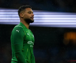 🎥 Dan mag je eens spelen: vreselijke blunder invallersdoelman Manchester City zet Liverpool op rozen