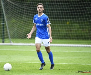 📷  Mooi gebaar! Deinze steekt geblesseerde speler van tegenstander hart onder de riem