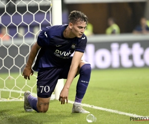 Esposito blijkt het gewoon afgetrapt te zijn bij Anderlecht: "Van niet-geselecteerde spelers verwachten we dat ze in het stadion zitten"