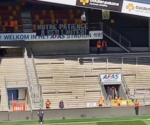 Contrast in KV Mechelen-Anderlecht: prachtige tifo vs leeg bezoekersvak