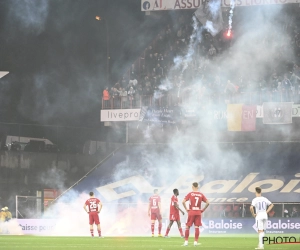 Match gestopt: Supporters Anderlecht revolteren en gooien (weer) met vuurwerk nadat Standard vlotjes hun maat neemt, einde voor Mazzu