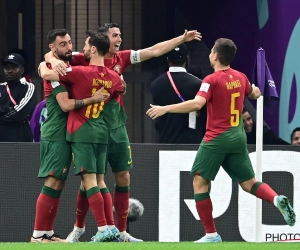 Bruno Fernandes loodst Portugal met twee doelpunten voorbij Uruguay richting achtste finale