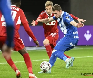 Spelers uit de Pro League dragen speciale shirts voor Younited Belgium die voor het goede doel geveild worden