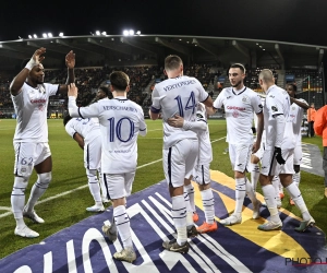 Philippe Albert zag vooral defensief uitblinkers bij Anderlecht en gelooft nog in de kwalificatie 