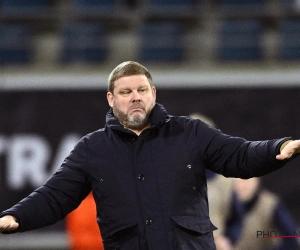 Hein Vanhaezebrouck hekelt de besparingen bij KAA Gent na fiasco met grasmat