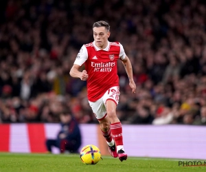 🎥 Penaltymisser doen Leandro Trossard en Arsenal de das om: zo doen ze een slechte zaak in de titelstrijd