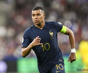 Laat Mbappé Real Madrid voor de tweede keer in twee jaar zitten? 'Franse steraanvaller wil rond de tafel zitten met Engelse grootmacht'