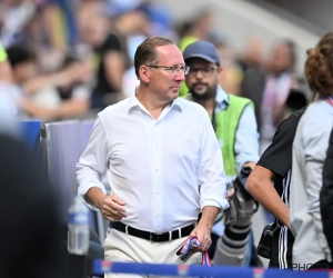 John Textor slaat hard terug naar de eigen supporters na spandoeken in Genk