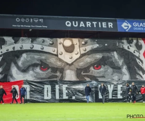 🎥 📷 "Do or die. Eyes on the target!" - hartverwarmende boodschap van supporters komt prachtig over op coach en spelers, die duidelijk zijn in hun reactie