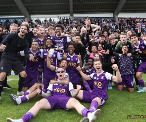 🎥 📷 Dolle Beerschot-taferelen in Oostende: "De fans zijn de club, wij zijn maar passanten"