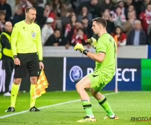 🎥 Ongeziene taferelen: Aston Villa-doelman Martinez pakt tweede geel maar moet niet van het veld en wordt nadien dé penaltyheld