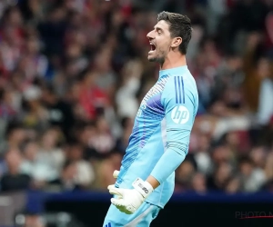 📷 Thibaut Courtois bereikt mijlpaal bij Real Madrid en wordt in bloemetjes gezet