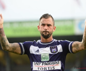 Steven Defour geeft inzicht in hoe zijn moeilijke jeugd zijn leven en carrière bepaalde: "Dan vlogen de schoolboeken in het rond"