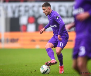 David Hubert geeft toe dat hij problemen gaat hebben met Thorgan Hazard: "Ik weet dat hij het gaat doen, je kent hem ook hé"