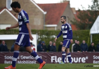 Scorende Steven Defour zorgde er ongewild voor dat de tweestrijd in het Anderlecht-vak escaleerde