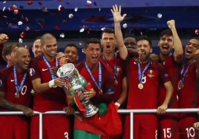 Mensenzee om Portugal in bloemetjes te zetten, het zicht van bierdrinkende Ronaldo en de gekste commentatoren ooit