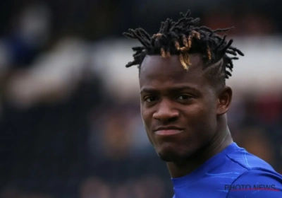 Chelsea, met Batshuayi op de bank, speelde zonder spits: "Maar ik ben Michy niet vergeten"