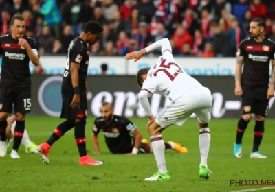 Dan toch nog spanning in Duitsland? Müller staat symbool voor zwak Bayern München, dat zelfs tegen tien man niet kan scoren