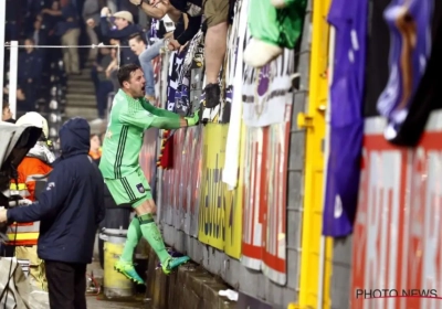 Volksmens Boeckx volgde Antwerp-Anderlecht... in het bezoekersvak: "Er staat een Tank in onze goal"