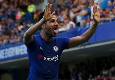 ? Kippenvel: Fabregas en Stamford Bridge nemen afscheid van elkaar na een mooie applausvervanging