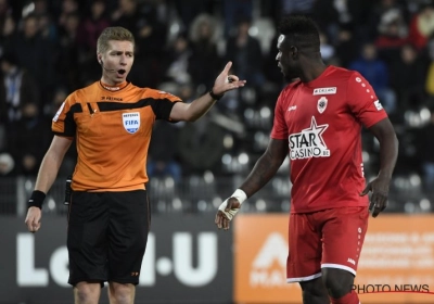 Rood voor Sall? "De ref liet zich beïnvloeden door de spelers en het publiek"