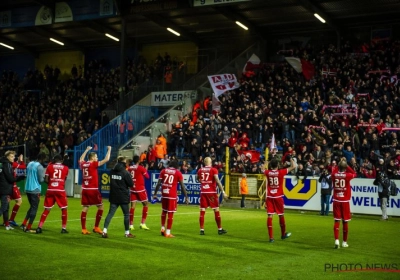 ? Antwerp maakt er een thuismatch van op de Freethiel: "Beveren is van ons" en "Stand up for the Antwerp boys" - goalie thuisploeg laat zien dat hij Antwerp nog steeds in hart draagt