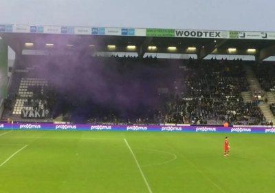 ? Fans Beerschot-Wilrijk hekelen eigen bestuur en bleven daarom 13 minuten buiten tegen OHL