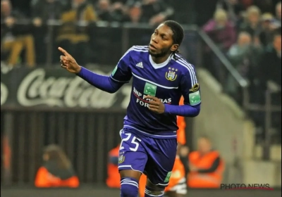 Anderlecht wil nog geen beslissing nemen over Mbokani