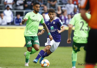 Vargas juicht vijf jaar na vertrek bij Anderlecht niet na zijn goal: "Dat is respect, deze club heeft veel voor me gedaan"