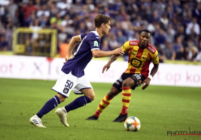 Jongeling die wel héél aangenaam verrast bij Anderlecht: "Doet deugd dat de fans achter ons blijven staan"