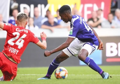 🎥 OFFICIEEL: Sambi Lokonga verlengt contract bij Anderlecht