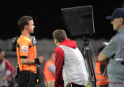 🎥 Scheidsrechter wordt getackeld tijdens Beerschot-Lierse