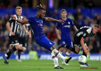 Man United heeft penalty's nodig tegen derdeklasser, Batshuayi tankt vertrouwen met twee goals