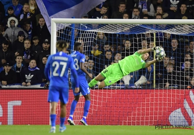 Genk-doelman Coucke geeft uitleg bij bizar moment tijdens CL-match tegen Napoli 