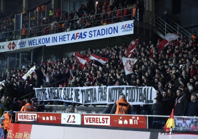 Supporters Standard komen met enkele erg scherpe spandoeken op de proppen in en tegen Mechelen