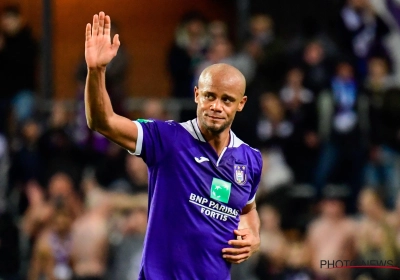 Kompany kijkt vooruit na dominante prestatie: "Ik hoop dat het vanaf nu genieten wordt"