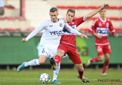 Coaches analyseren spektakelstuk in #KVKBEE: "Je blijft daar niet mee wegkomen" en "Kantelmomenten niet genomen"