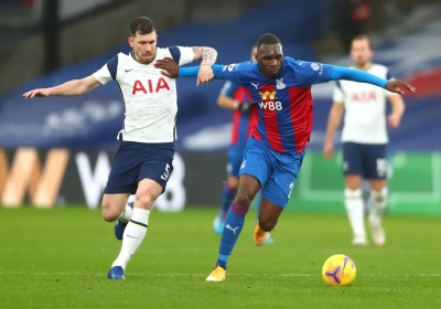 🎥  Hilarische beelden: Christian Benteke opnieuw in de basis bij Crystal Palace, maar begint samen met Heung-Min Son net iets te gretig aan de wedstrijd 