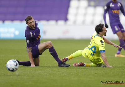 KAA Gent kreeg een strafschop na hands van Frédéric Frans: "Ik kan mijn arm daar niet wegtoveren"